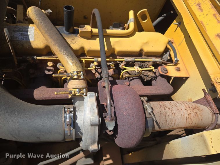 image for item EU3796 1994 John Deere 690E LC excavator