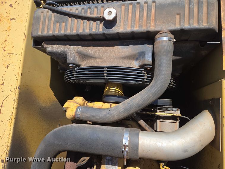 image for item EU3796 1994 John Deere 690E LC excavator