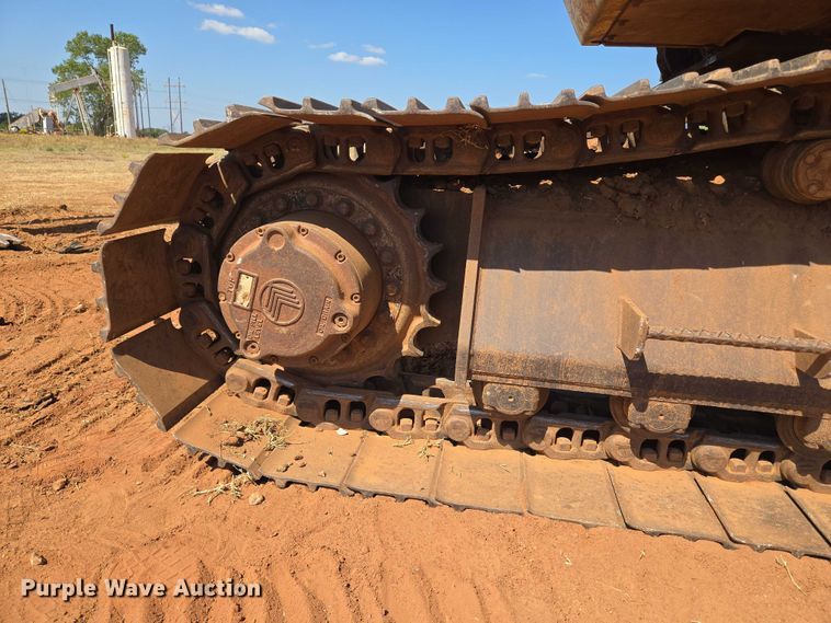 image for item EU3796 1994 John Deere 690E LC excavator