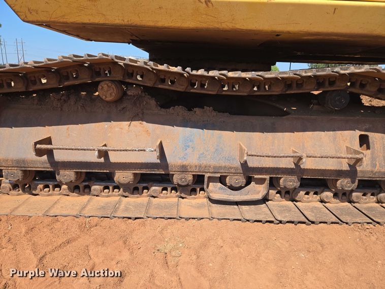 image for item EU3796 1994 John Deere 690E LC excavator