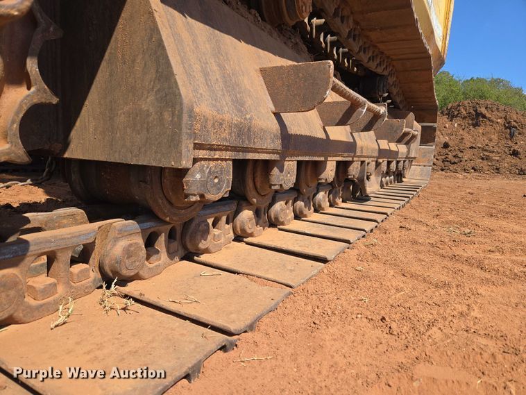 image for item EU3796 1994 John Deere 690E LC excavator