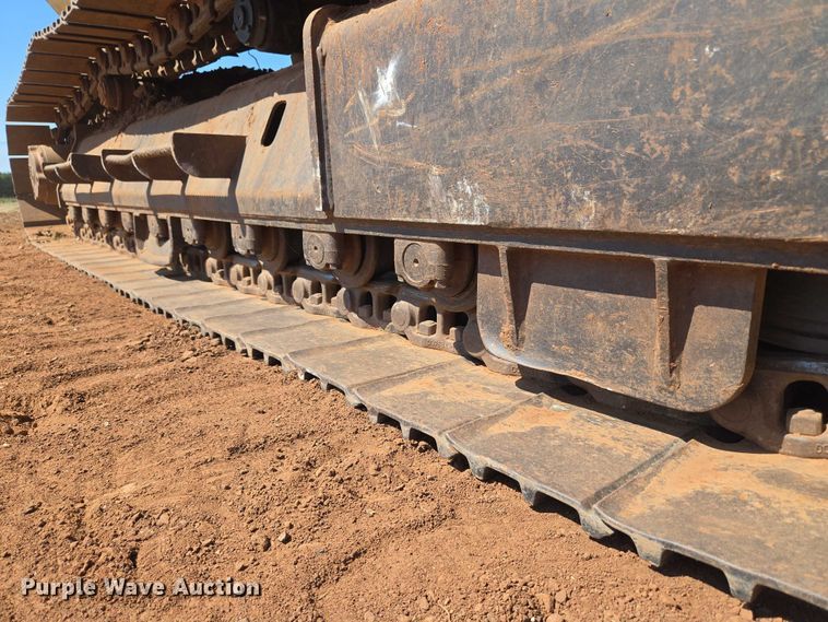 image for item EU3796 1994 John Deere 690E LC excavator