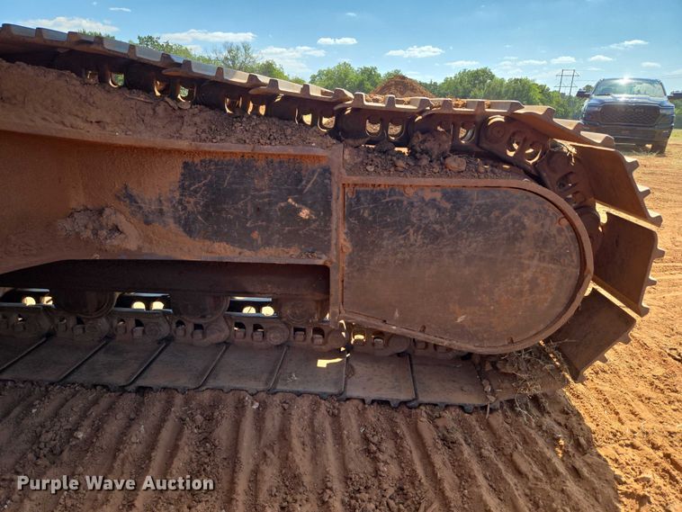 image for item EU3796 1994 John Deere 690E LC excavator