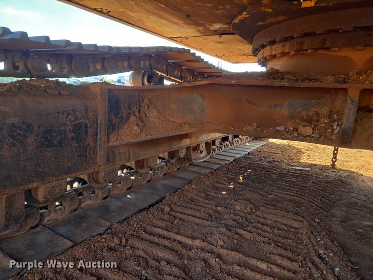 image for item EU3796 1994 John Deere 690E LC excavator