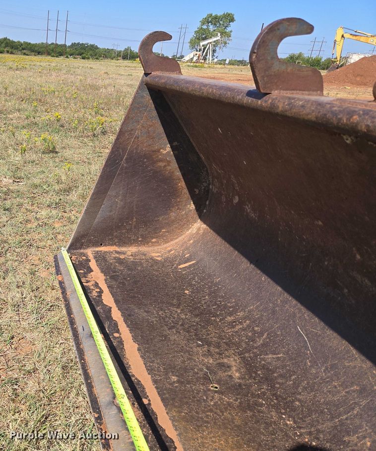 image for item EU3797 2005 New Holland LB75B backhoe