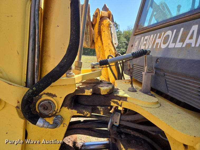 image for item EU3797 2005 New Holland LB75B backhoe