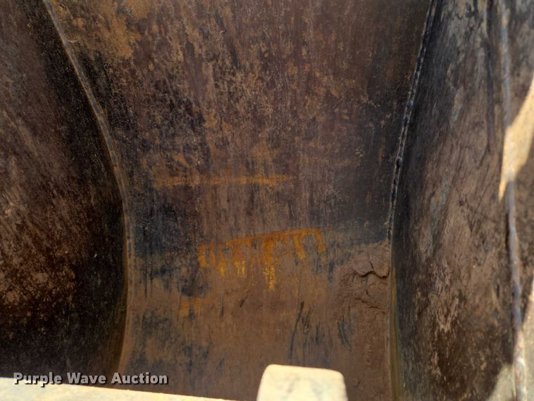 image for item EU3797 2005 New Holland LB75B backhoe