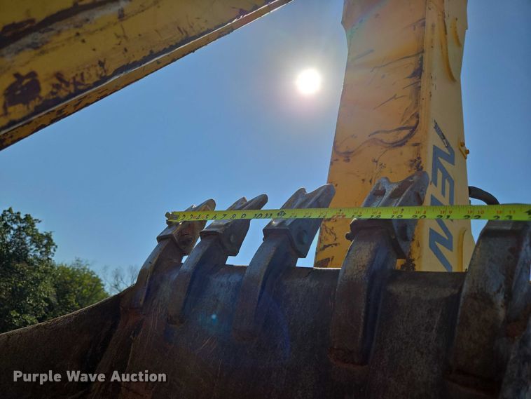 image for item EU3797 2005 New Holland LB75B backhoe