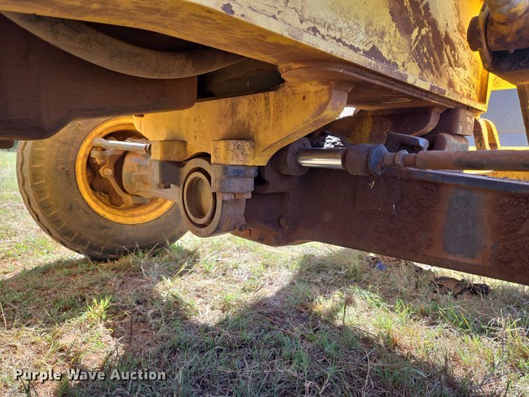 image for item EU3797 2005 New Holland LB75B backhoe