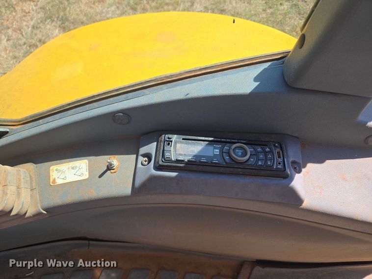 image for item EU3797 2005 New Holland LB75B backhoe