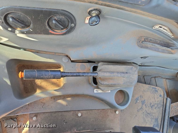 image for item EU3797 2005 New Holland LB75B backhoe