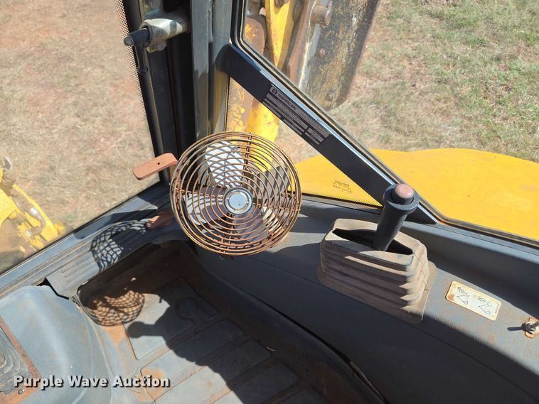 image for item EU3797 2005 New Holland LB75B backhoe