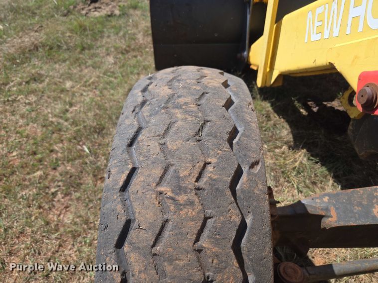 image for item EU3797 2005 New Holland LB75B backhoe