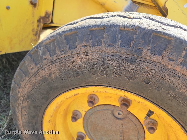 image for item EU3797 2005 New Holland LB75B backhoe