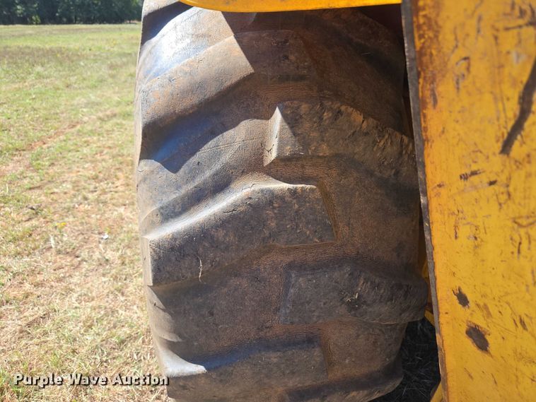 image for item EU3797 2005 New Holland LB75B backhoe