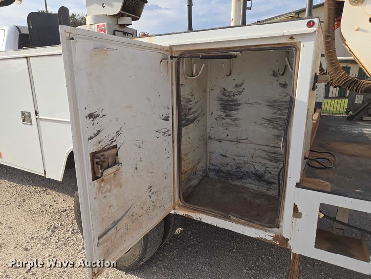 image for item EU3828 2015 RAM 5500 Crew Cab bucket truck