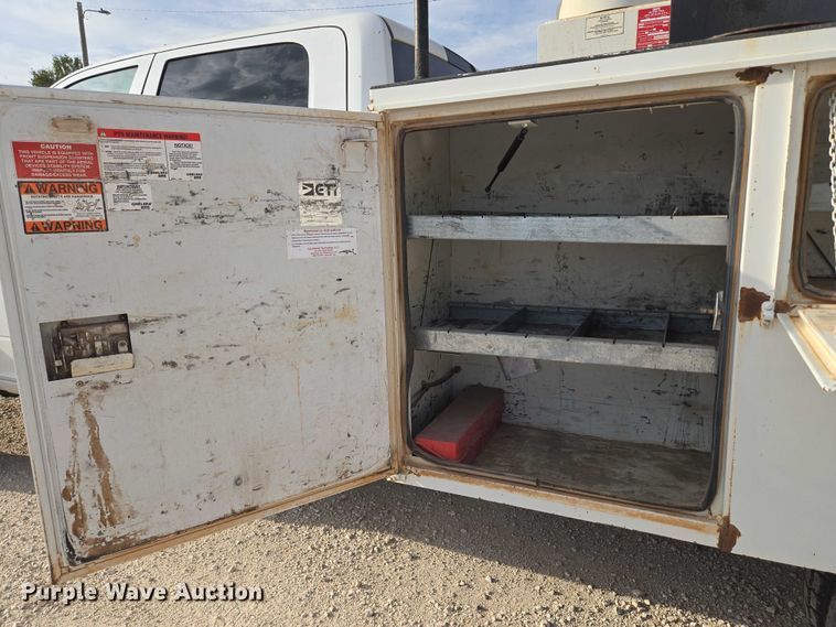 image for item EU3828 2015 RAM 5500 Crew Cab bucket truck