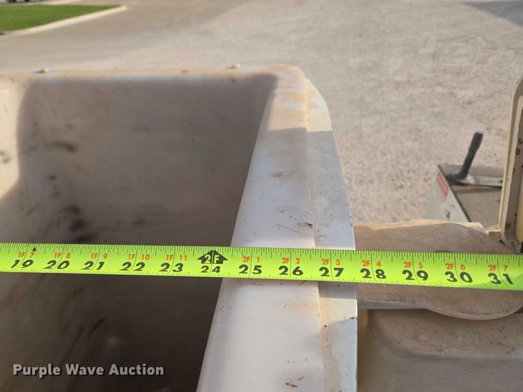 image for item EU3828 2015 RAM 5500 Crew Cab bucket truck