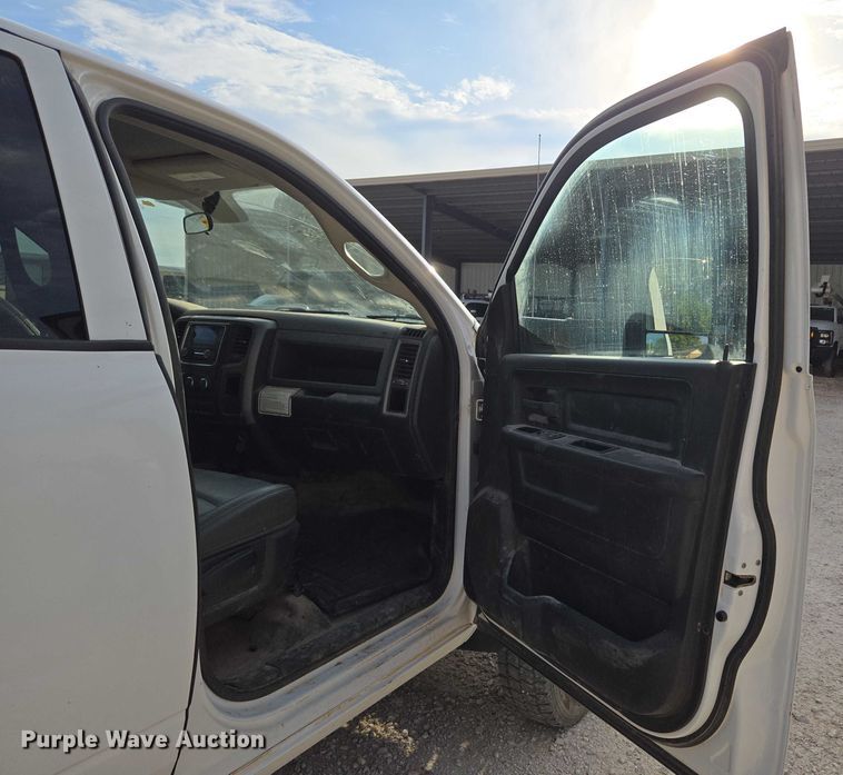 image for item EU3828 2015 RAM 5500 Crew Cab bucket truck