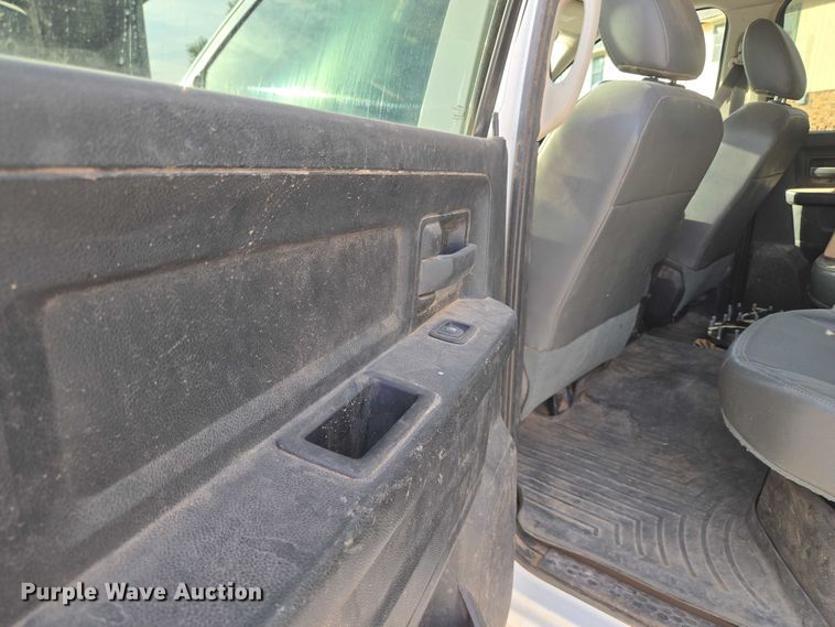 image for item EU3828 2015 RAM 5500 Crew Cab bucket truck