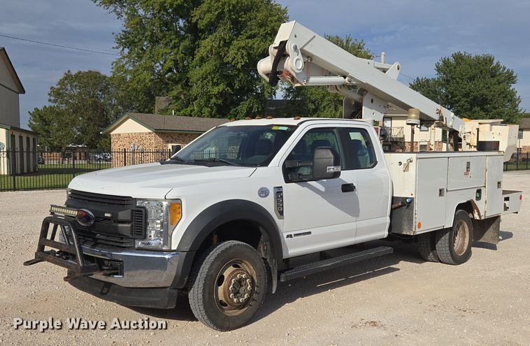 2017 Ford F550 Supercab Bucket Truck VIN: 1FD0X5HT1HEC66290 Lot: 999317338