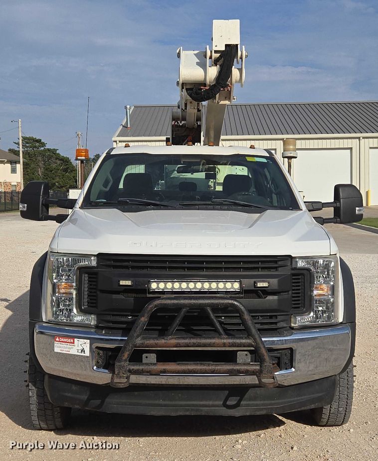 image for item EU3829 2017 Ford F550 SuperCab bucket truck