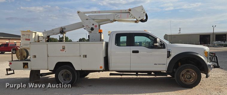 image for item EU3829 2017 Ford F550 SuperCab bucket truck