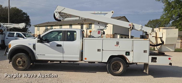 image for item EU3829 2017 Ford F550 SuperCab bucket truck