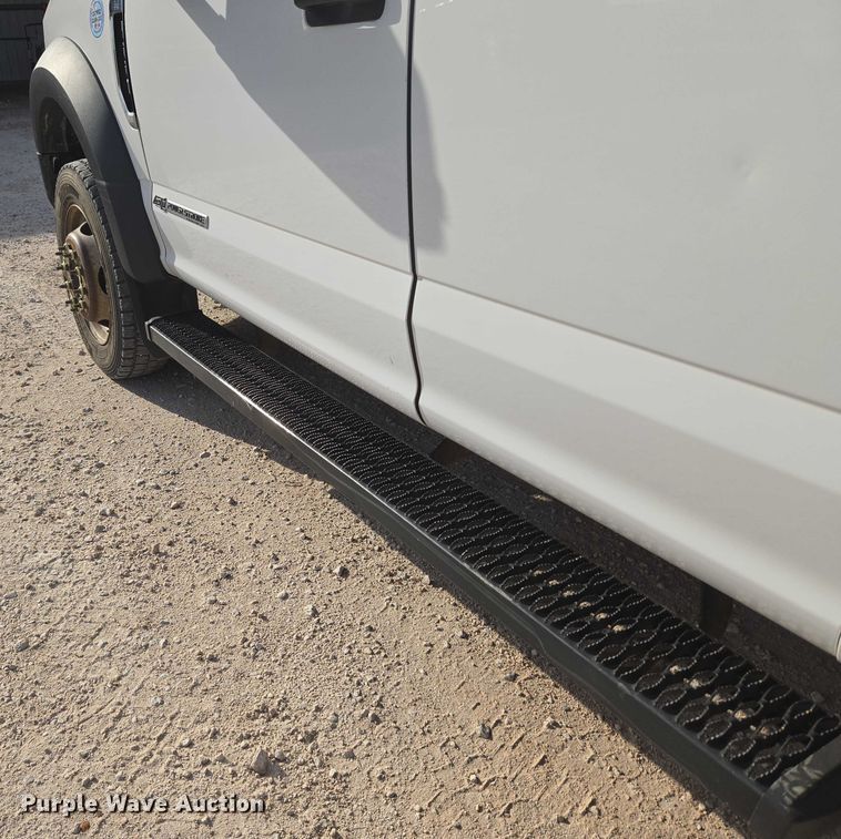 image for item EU3829 2017 Ford F550 SuperCab bucket truck