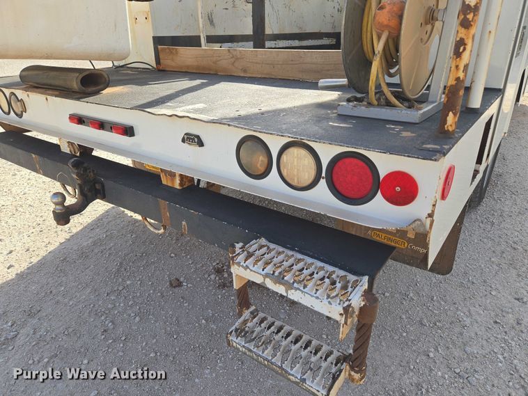 image for item EU3829 2017 Ford F550 SuperCab bucket truck