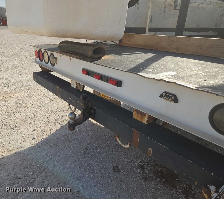 image for item EU3829 2017 Ford F550 SuperCab bucket truck