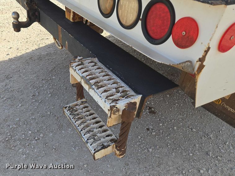 image for item EU3829 2017 Ford F550 SuperCab bucket truck