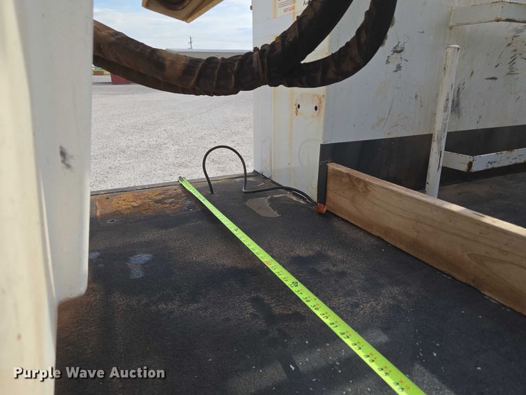 image for item EU3829 2017 Ford F550 SuperCab bucket truck