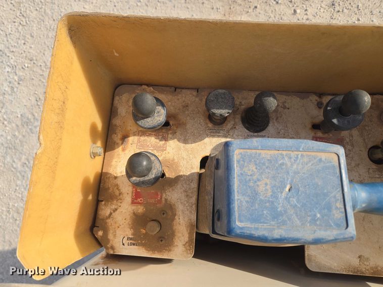 image for item EU3829 2017 Ford F550 SuperCab bucket truck