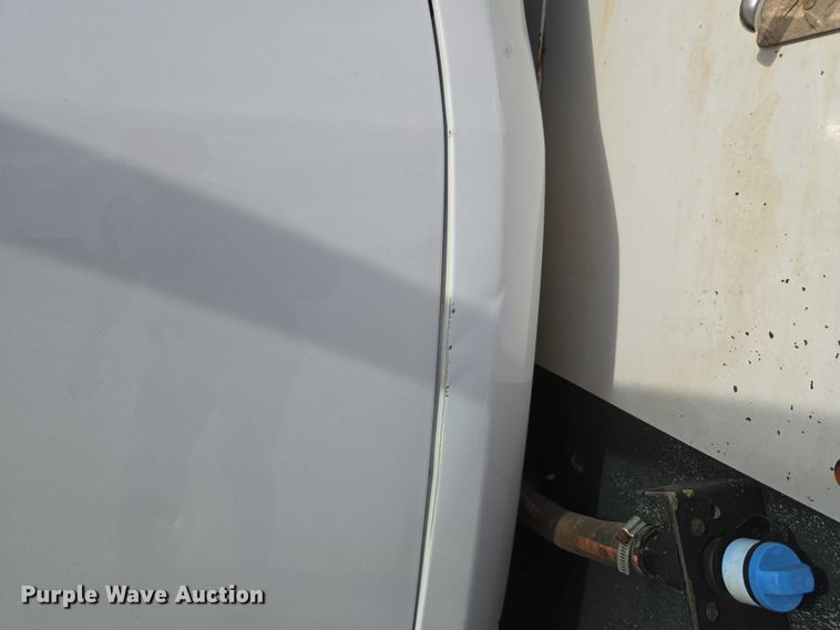 image for item EU3829 2017 Ford F550 SuperCab bucket truck