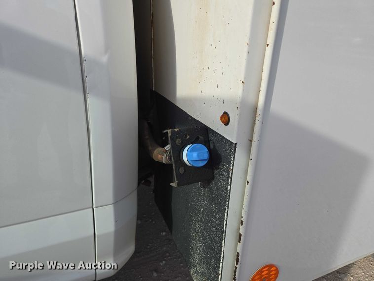 image for item EU3829 2017 Ford F550 SuperCab bucket truck