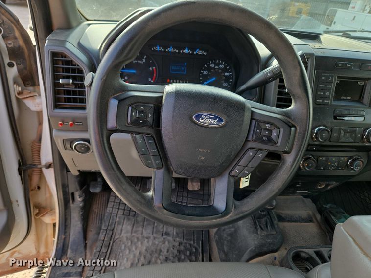 image for item EU3829 2017 Ford F550 SuperCab bucket truck