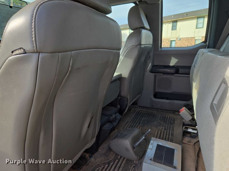 image for item EU3829 2017 Ford F550 SuperCab bucket truck