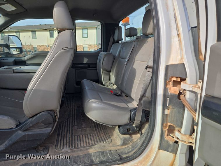 image for item EU3829 2017 Ford F550 SuperCab bucket truck