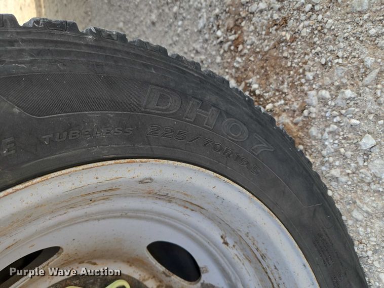 image for item EU3829 2017 Ford F550 SuperCab bucket truck