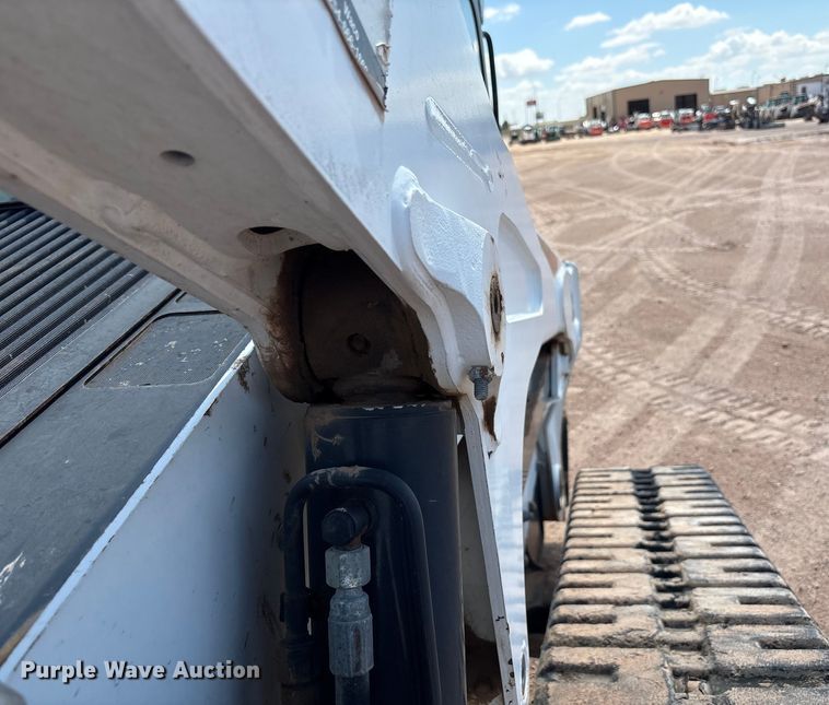 image for item EU4633 2019 Bobcat T870 tracked skid steer loader