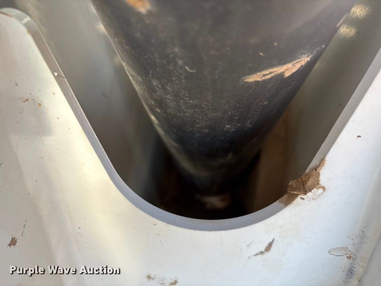 image for item EU4633 2019 Bobcat T870 tracked skid steer loader