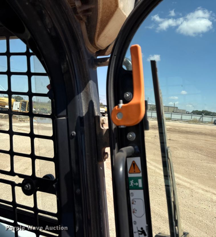 image for item EU4633 2019 Bobcat T870 tracked skid steer loader