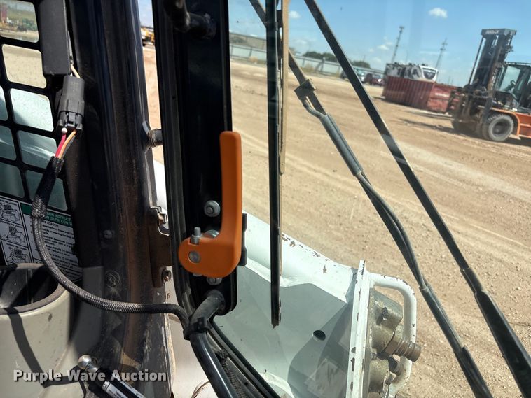 image for item EU4633 2019 Bobcat T870 tracked skid steer loader