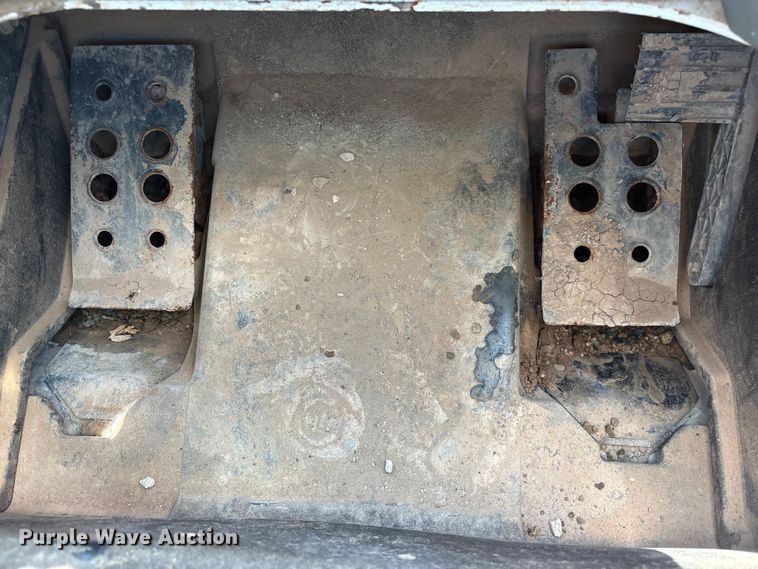 image for item EU4633 2019 Bobcat T870 tracked skid steer loader