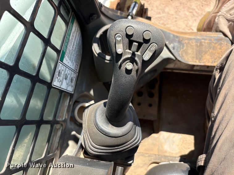 image for item EU4633 2019 Bobcat T870 tracked skid steer loader