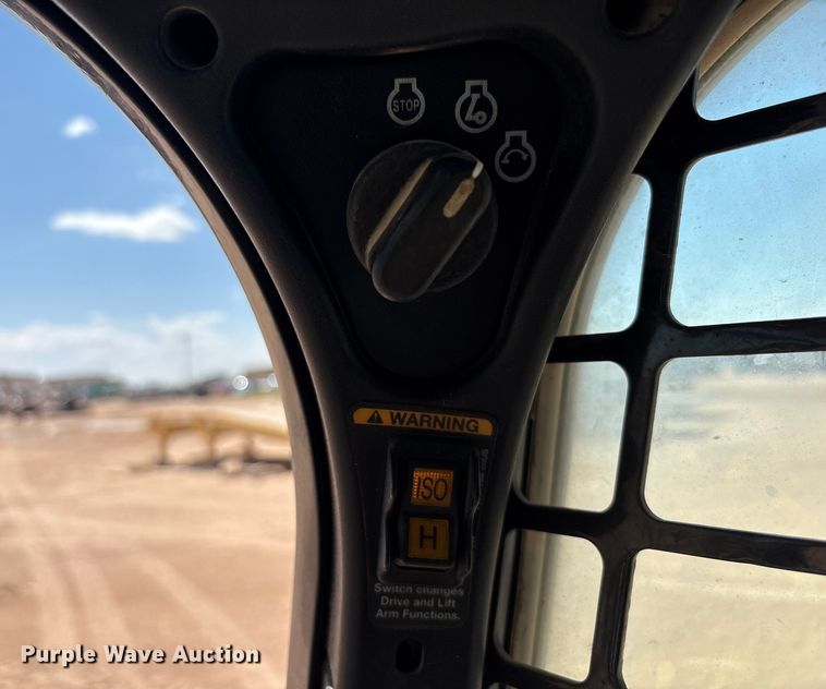 image for item EU4633 2019 Bobcat T870 tracked skid steer loader