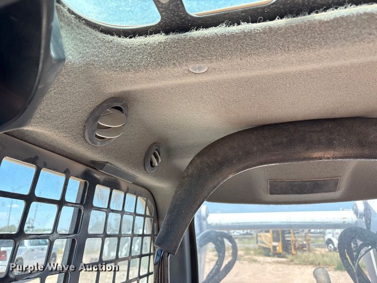 image for item EU4633 2019 Bobcat T870 tracked skid steer loader