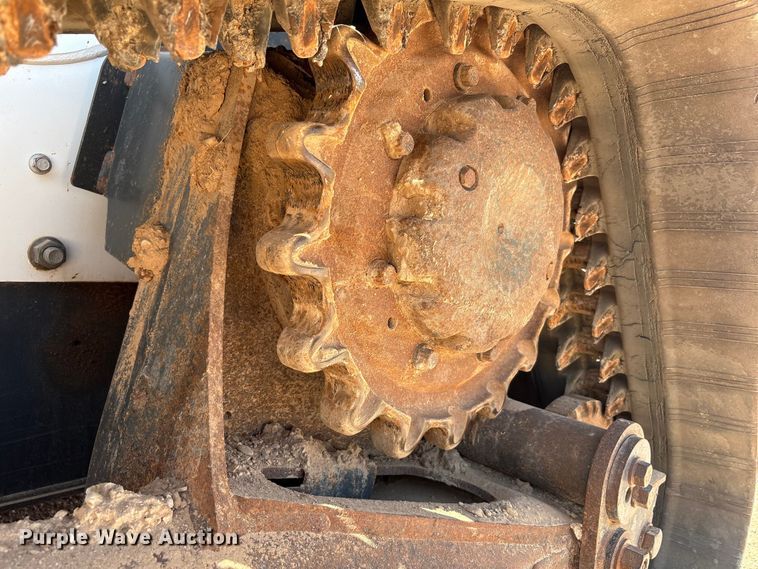 image for item EU4633 2019 Bobcat T870 tracked skid steer loader