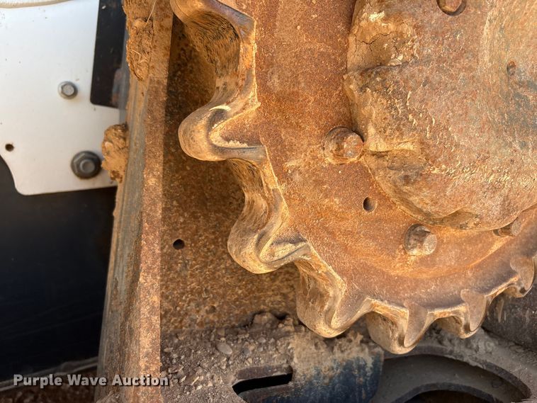 image for item EU4633 2019 Bobcat T870 tracked skid steer loader